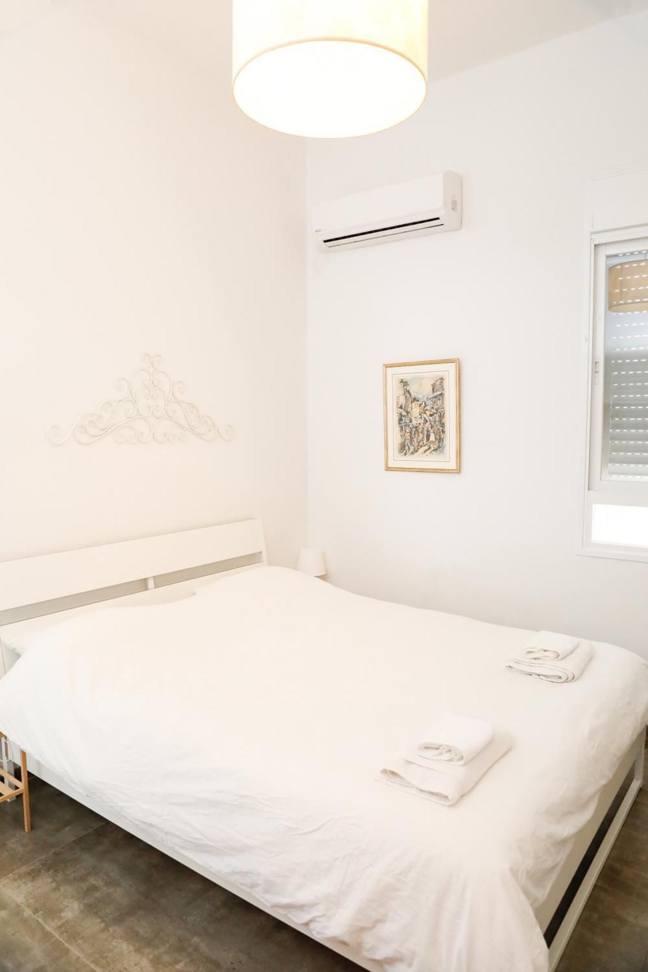 Carmel Apartments Haifa Room photo